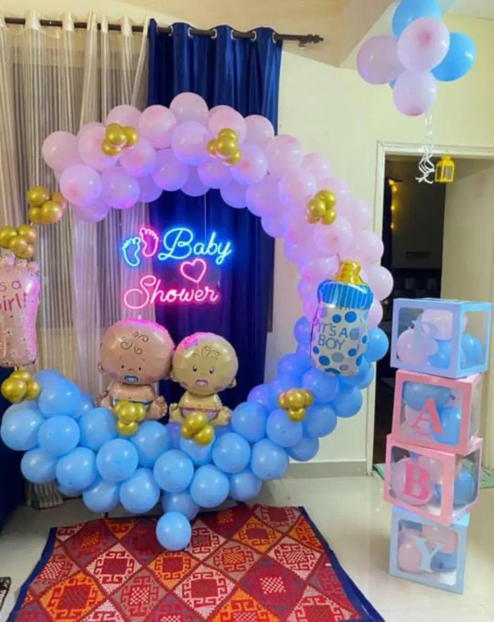 Dreamy Cloud 'Oh Baby' Stage Arch